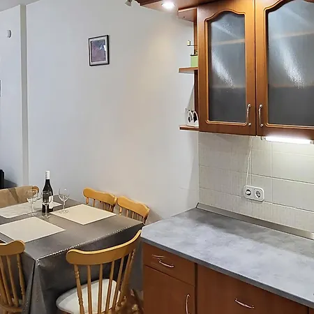 Calm Premium Apartment, Terrace & Garage
