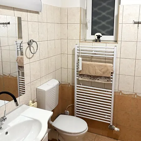 Calm Premium Apartment, Terrace & Garage