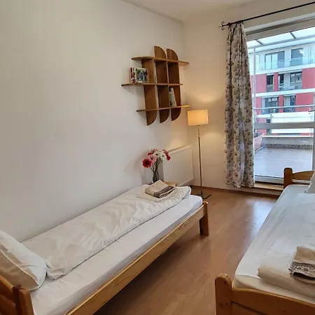 Apartment Calm Premium Apartment, Terrace & Garage