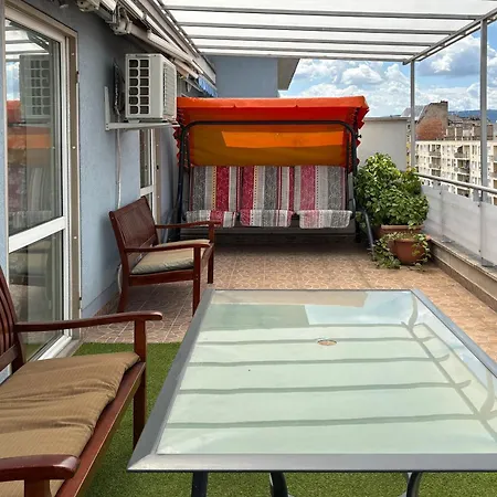 דירה Calm Premium Apartment, Terrace & Garage בודפשט
