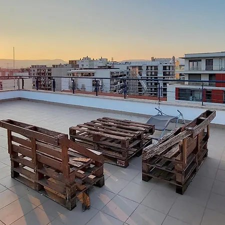 Calm Premium Apartment, Terrace & Garage