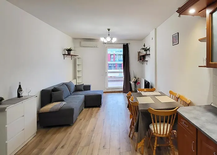 Calm Premium Apartment, Terrace & Garage Budapest