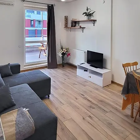 Calm Premium Apartment, Terrace & Garage